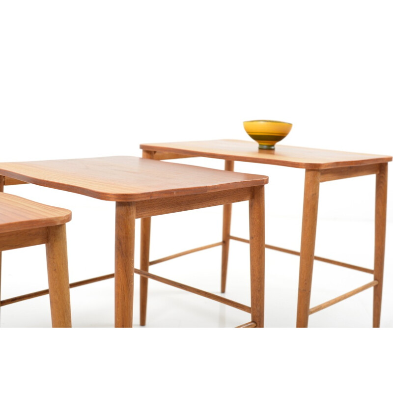 Set of 3 Danish nesting tables in teak and oak - 1960s