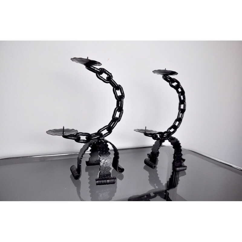 Pair of vintage Brutalist "Chains" candle holders in black wrought iron, Italy 1960