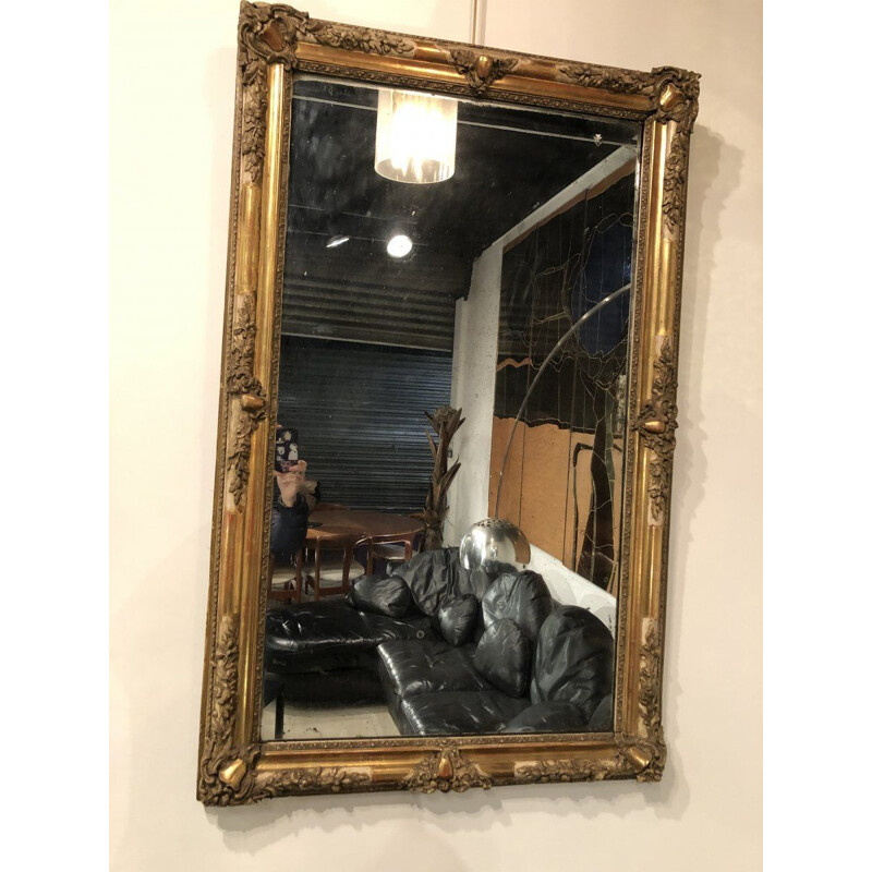 Miroir vintage d'époque restauration en bois stucké doré