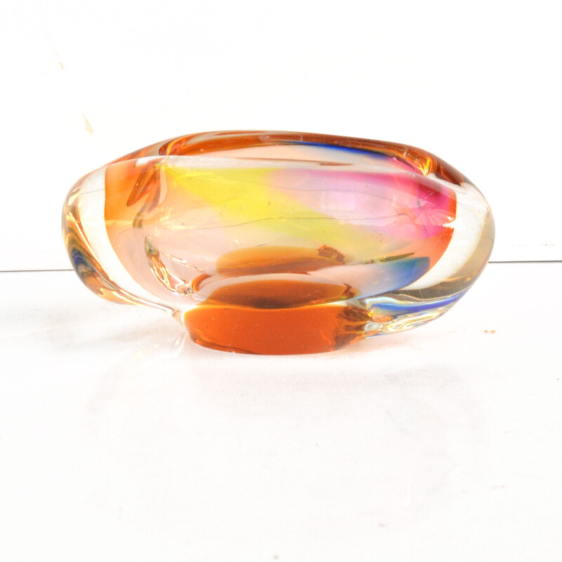 Vintage modern organic ashtray in multicolored glass by M. Velíšková for Skrdlovice, Czechoslovakia 1960