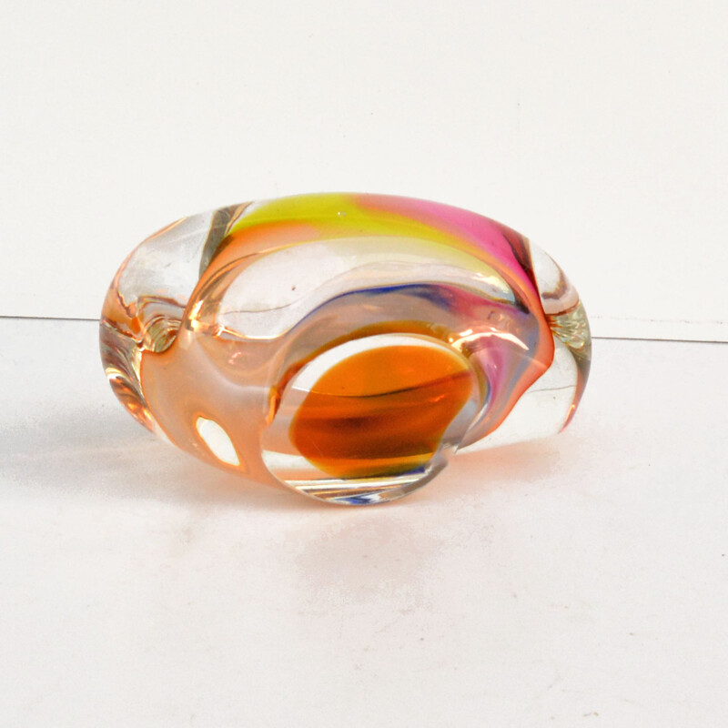 Vintage modern organic ashtray in multicolored glass by M. Velíšková for Skrdlovice, Czechoslovakia 1960