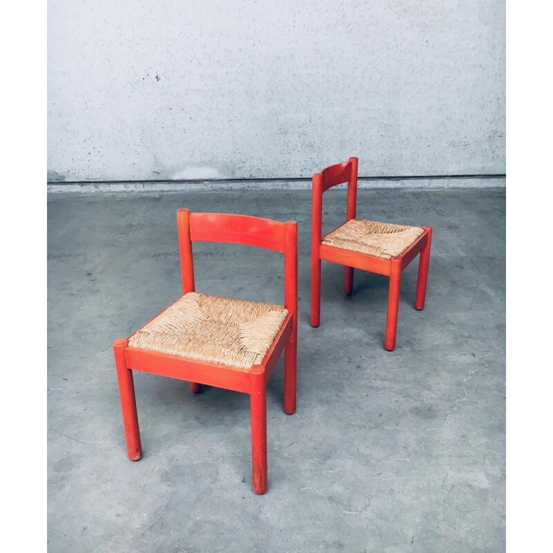 Paire de chaises vintage en bois laqué par Vico Magistretti pour Cassina, Italie 1960