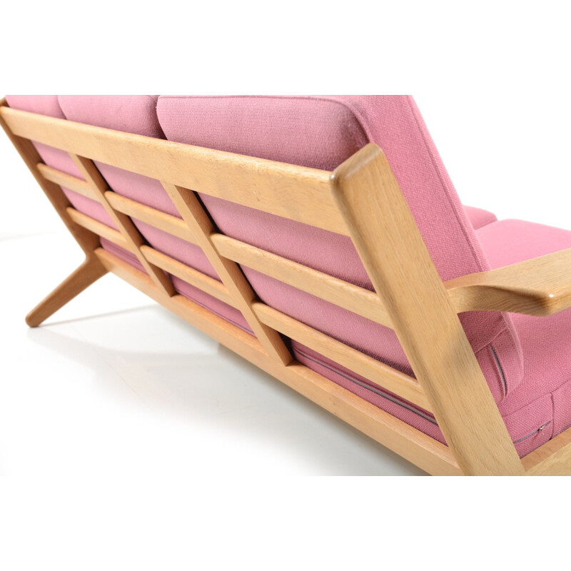 Getama "GE-290/3" 3-seater sofa in oak and pink fabric, Hans J. WEGNER - 1960s