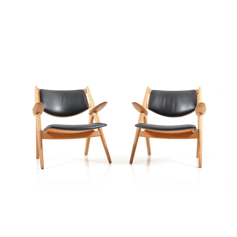 Paire de fauteuils "Saw Horse" Carl Hansen & Søn en cuir noir, Hans. J. WEGNER - 1960