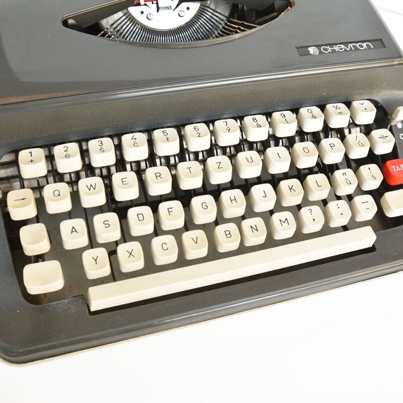 Vintage typewriter "Chevron 63", Japan 1970