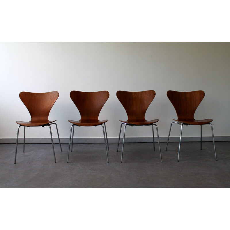 Juego de 4 sillas vintage de la Serie 7 de teca de Arne Jacobsen para Fritz Hansen, 1960