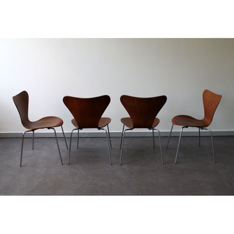 Satz von 4 Vintage Serie 7 Teakholzstühlen von Arne Jacobsen für Fritz Hansen, 1960