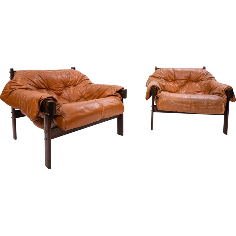 Pair of mid century leather and wood armchairs by Percival Lafer for Lafer Mp, Brazil 1960s