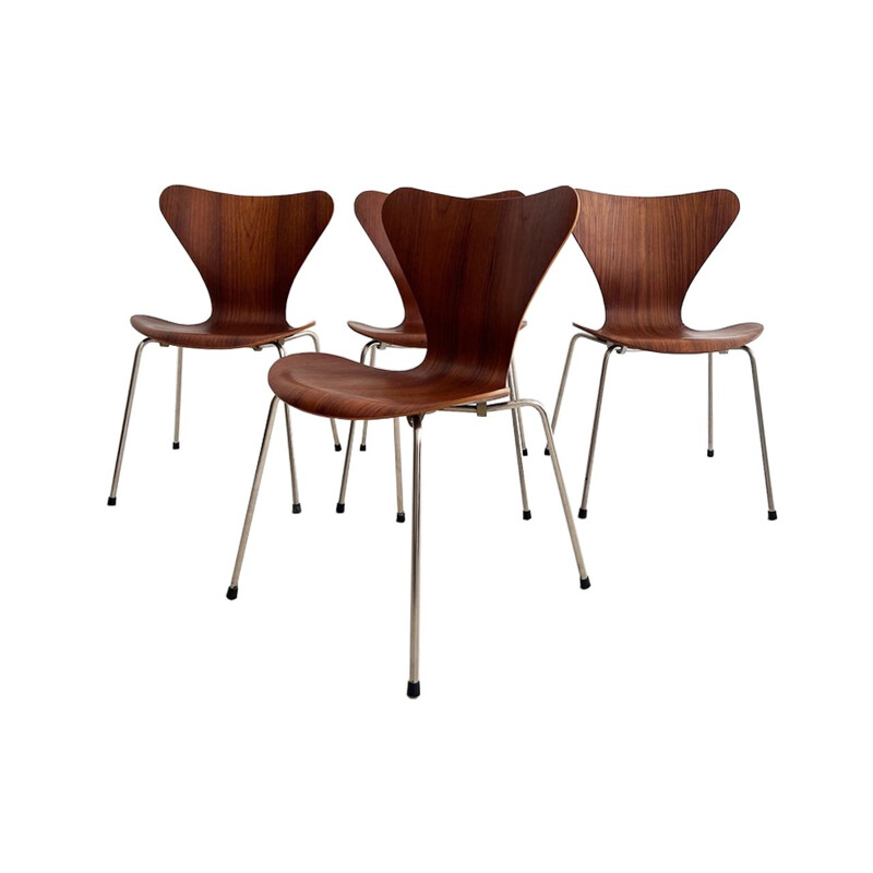 Ensemble de 4 chaises vintage en teck série 7 par Arne Jacobsen pour Fritz Hansen, 1950