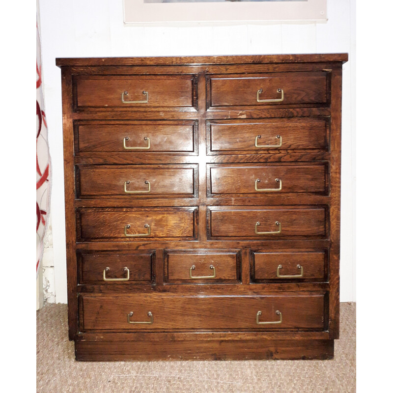 Vintage chest of drawers in oak and gilded metal