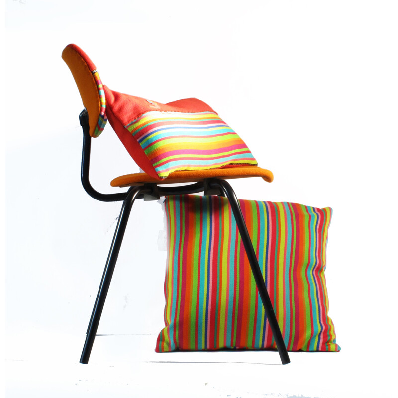 Chaise Thonet retapissée en tissu multicolore et métal - 1950
