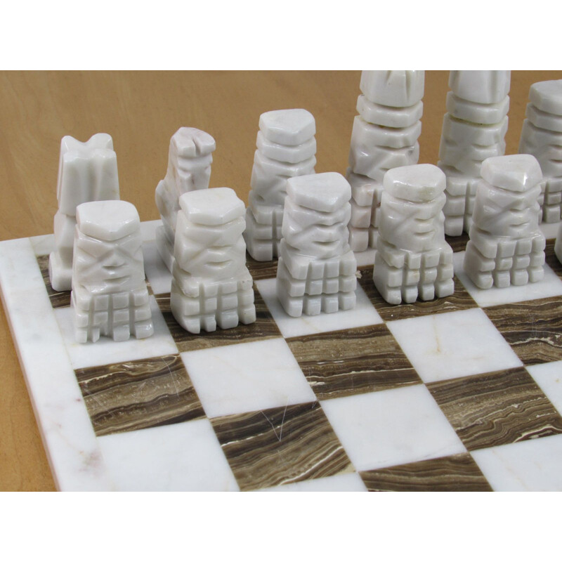 Vintage brutalist chess set in onyx, 1970s