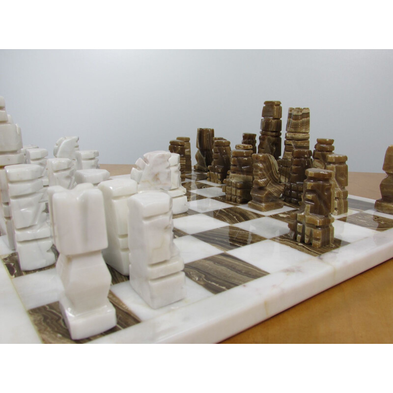 Vintage brutalist chess set in onyx, 1970s