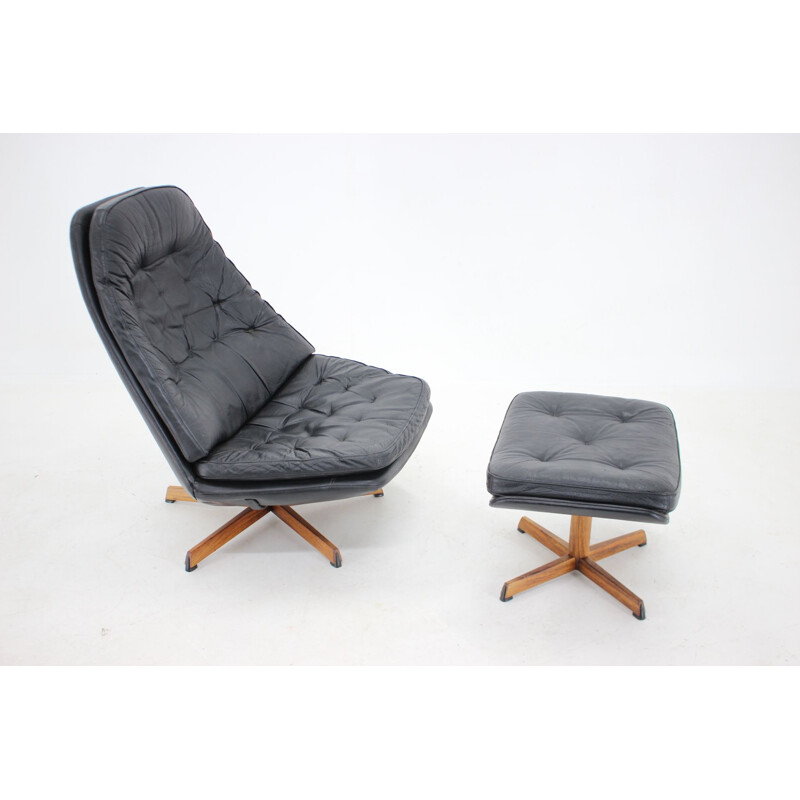 Sillón reclinable vintage de cuero negro y reposapiés de Madsen y Schubell,  Dinamarca 1960