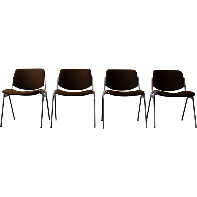 Set van 4 vintage Dsc 106 stoelen van Giancarlo Piretti voor Castelli, Italië 1970
