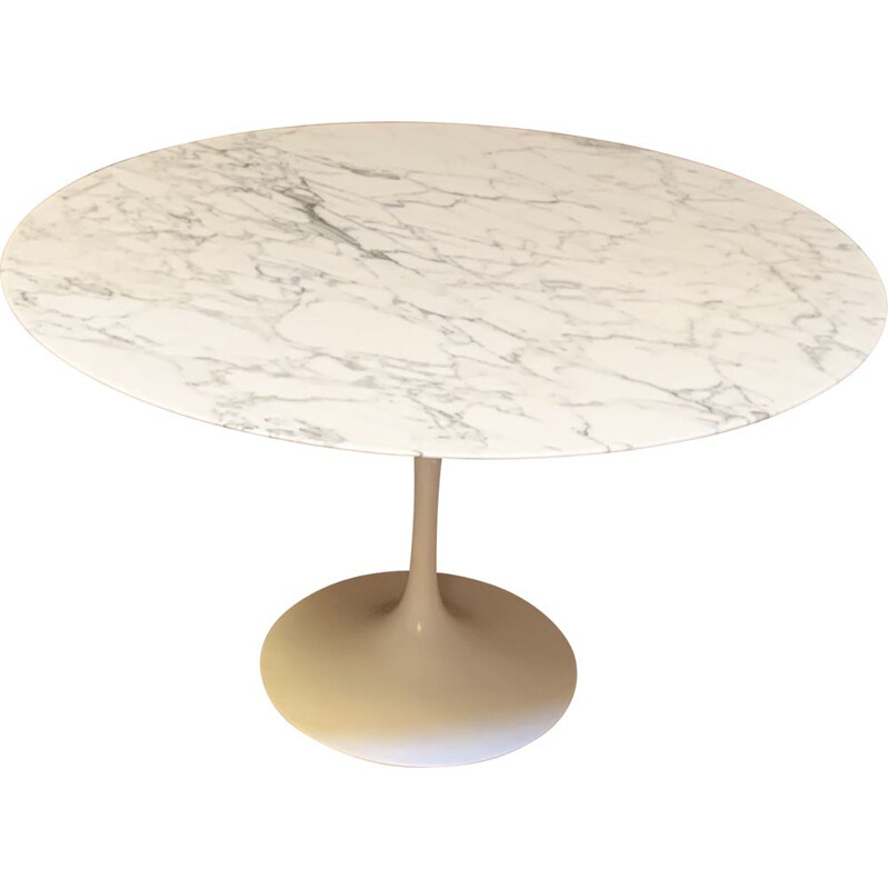 Vintage white marble Tulip table by Knoll