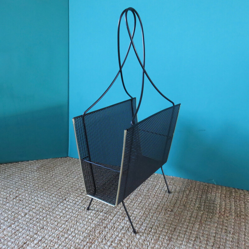 Mid century magazine rack in lacquered metal - 1950s