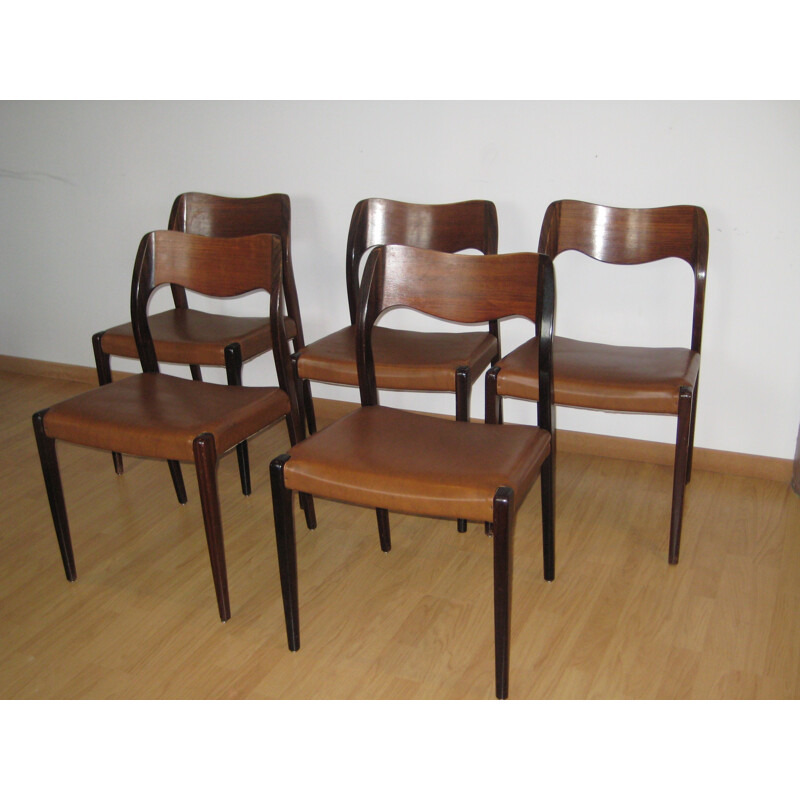 Set of 5 Scandinavian dining chairs in solid rosewood, Niels O. MOLLER - 1950s