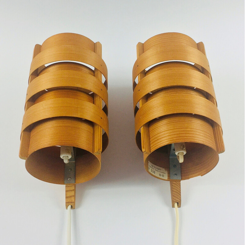 Pair of Scandinavian vintage wall lamps model V 280 by Hans Agne Jakobsson for Ellysett, Sweden 1960s