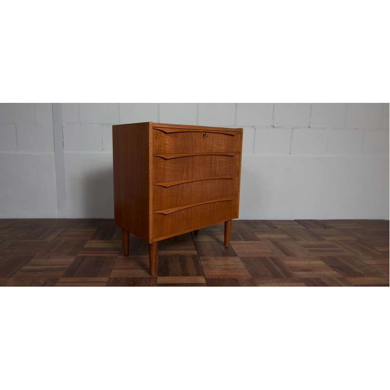 Vintage Danish chest of drawers with large drawers - 1950s