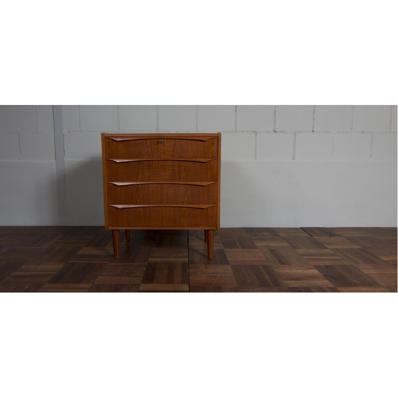 Vintage Danish chest of drawers with large drawers - 1950s