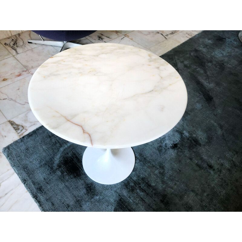 Vintage marble pedestal table by Eero Saarinen for Knoll