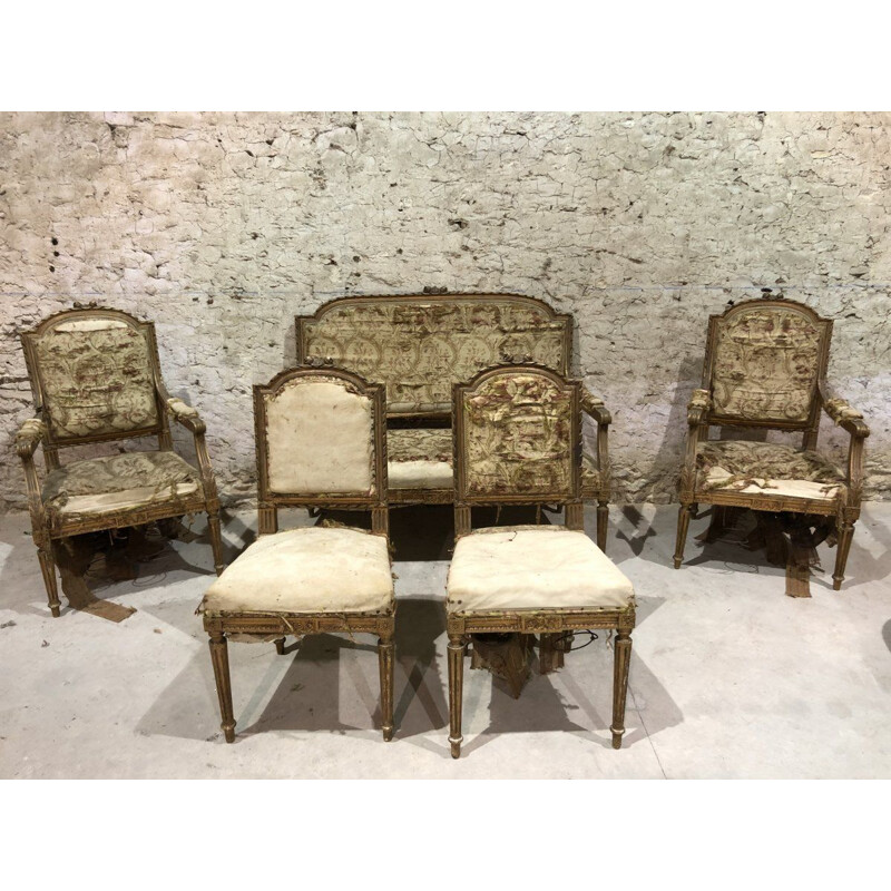 Vintage living room set in gilded carved wood