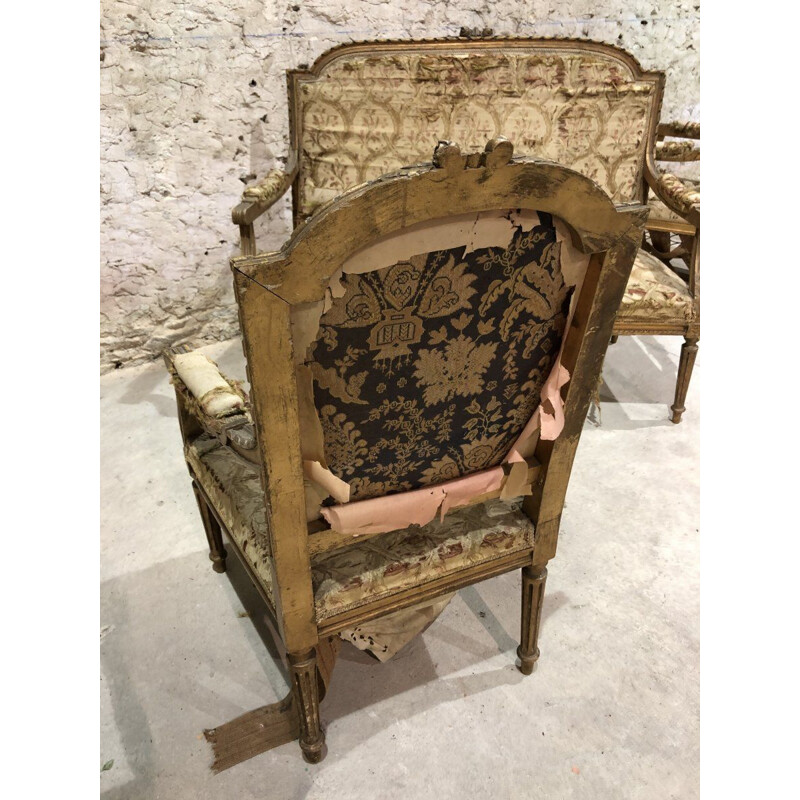 Vintage living room set in gilded carved wood