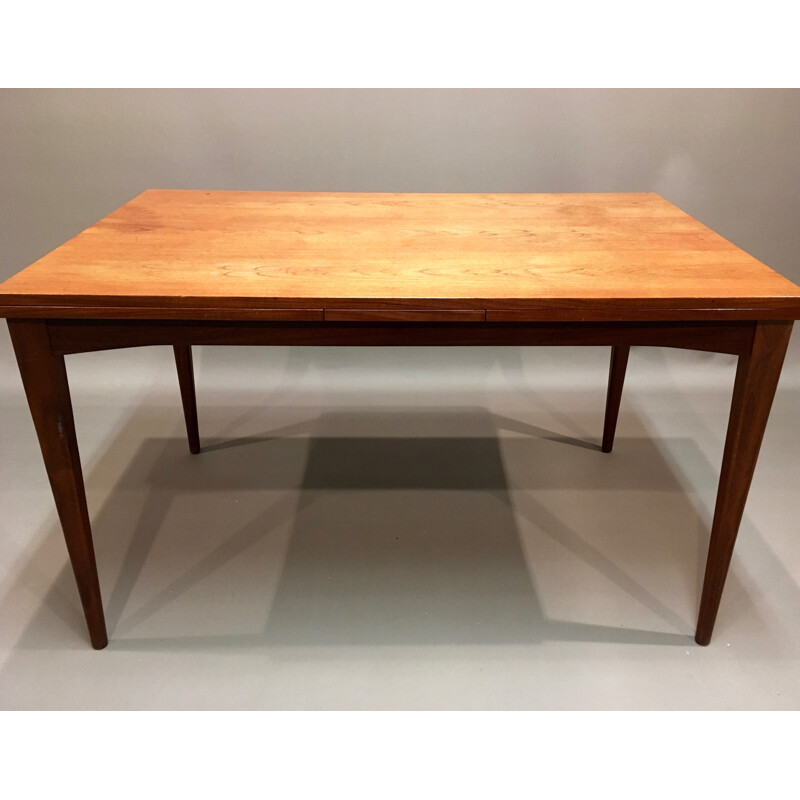 Extendable dining table in teak wood - 1950s