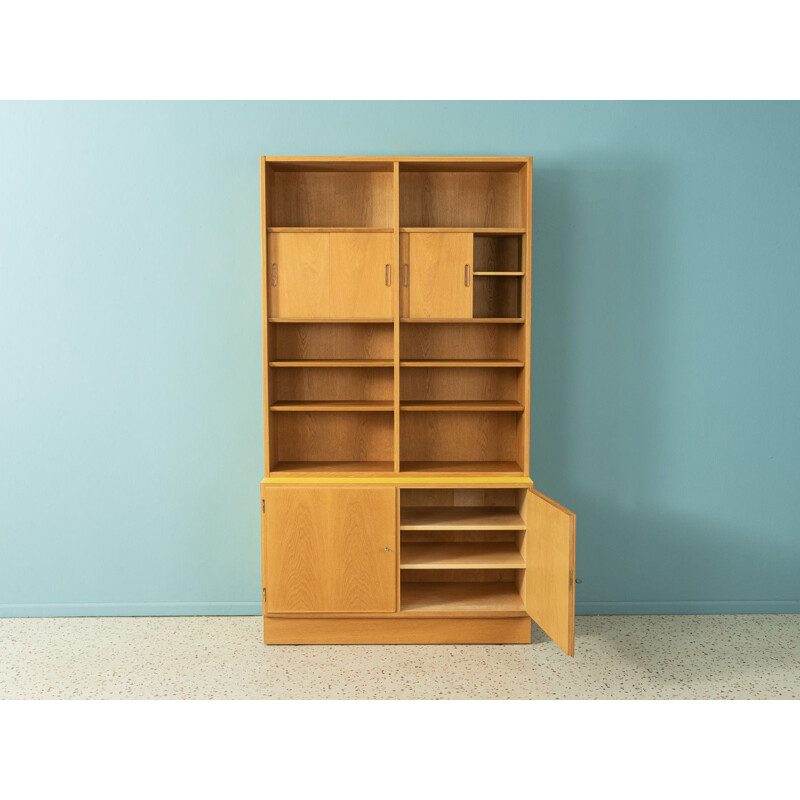 Vintage oak veneer bookcase by Poul Hundevad, Denmark 1960