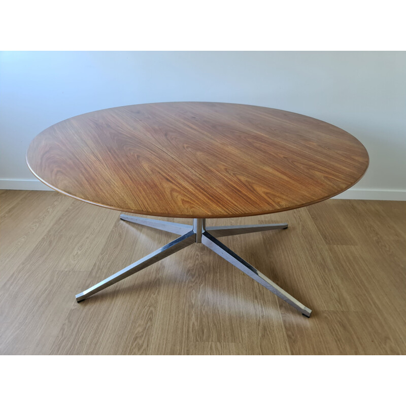 Vintage walnut round table by Florence Knoll Bassett for Knoll, 1970