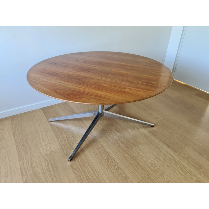 Vintage walnut round table by Florence Knoll Bassett for Knoll, 1970