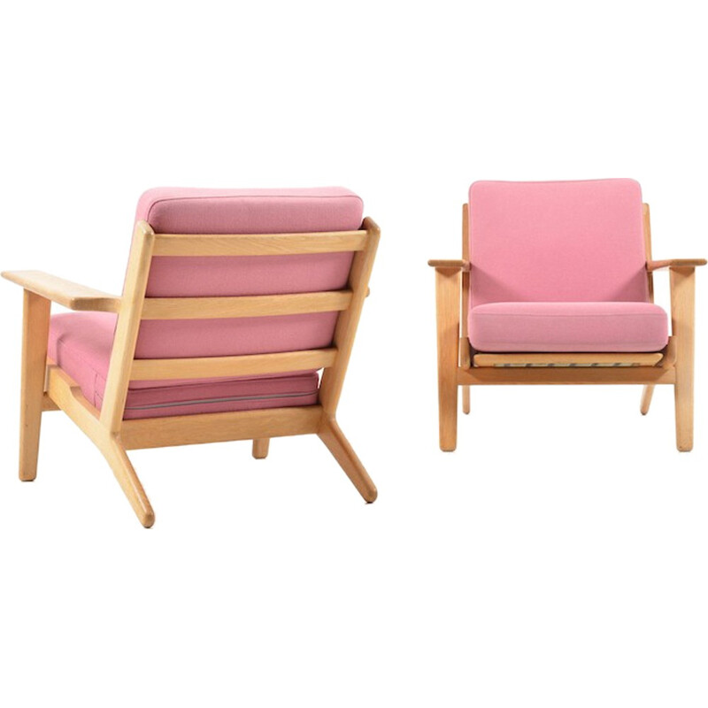 Pair of Getama "GE-290" armchairs in oak and pink wool fabric, Hans J. WEGNER - 1960s