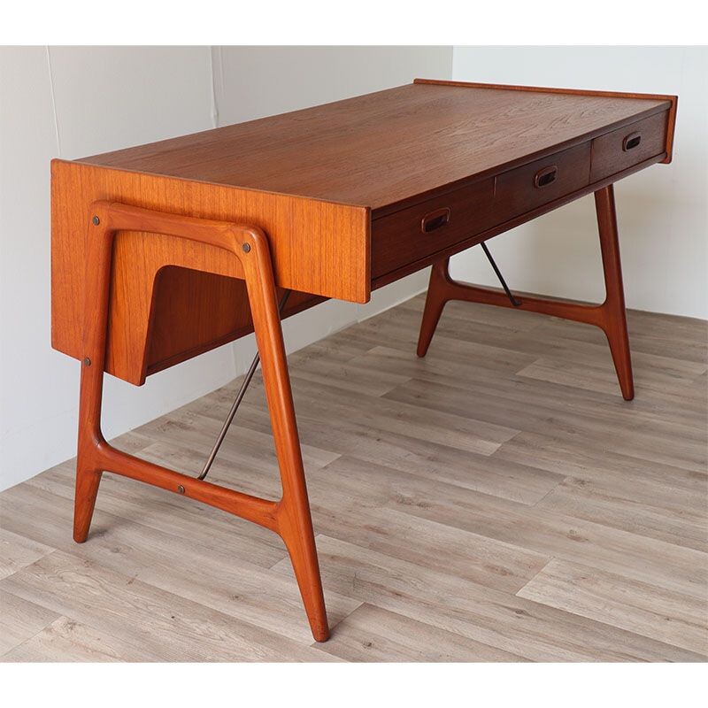 Scandinavian vintage teak desk by Arne Wahl Iversen, 1960