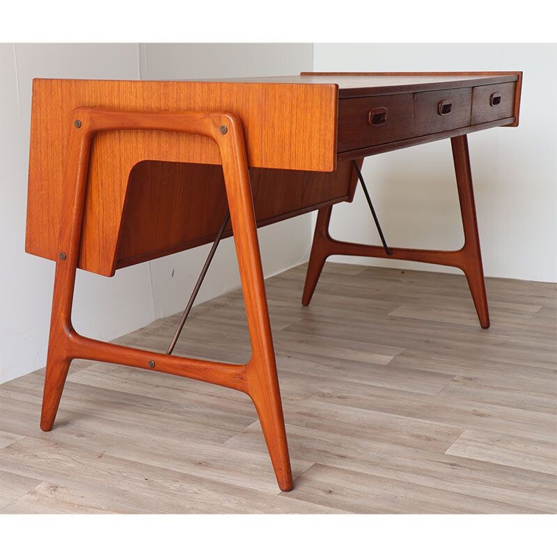 Scandinavian vintage teak desk by Arne Wahl Iversen, 1960