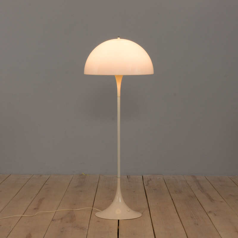 Lámpara de pie Vintage Panthella de Verner Panton para Louis Poulsen, Dinamarca 1970