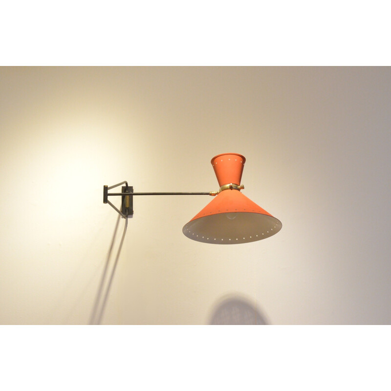 French Lunel wall lamp in red metal and brass, René MATHIEU - 1950s