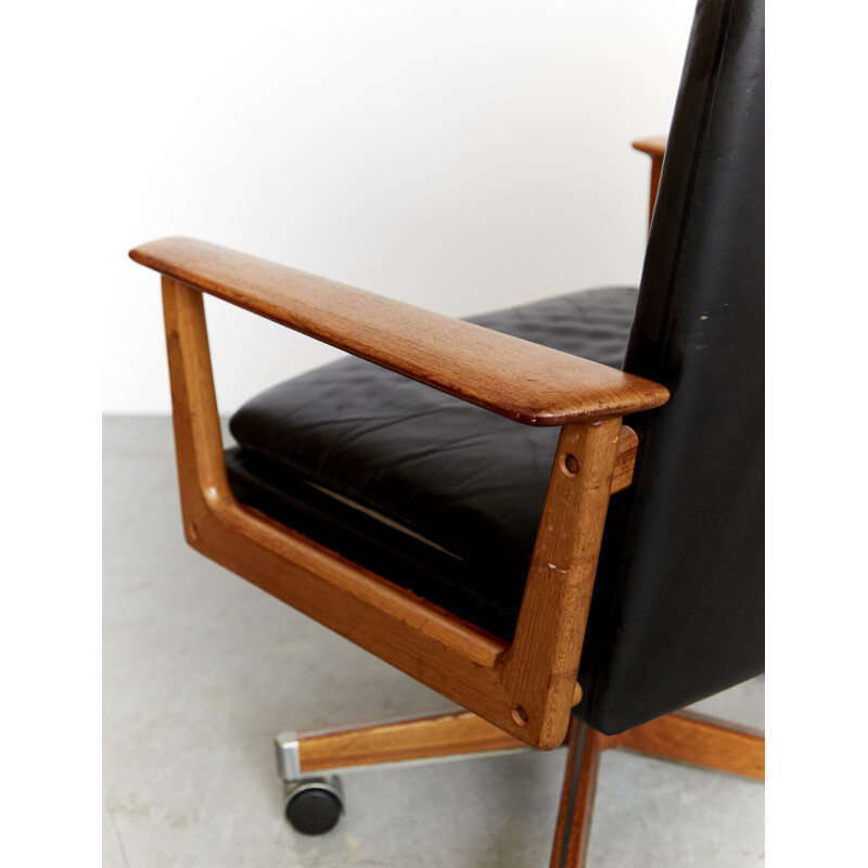 Vintage highback office armchair 419 by Arne Vodder for Sibast