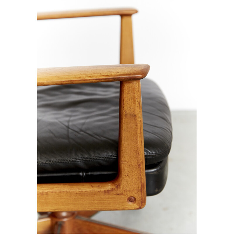 Vintage highback office armchair 419 by Arne Vodder for Sibast