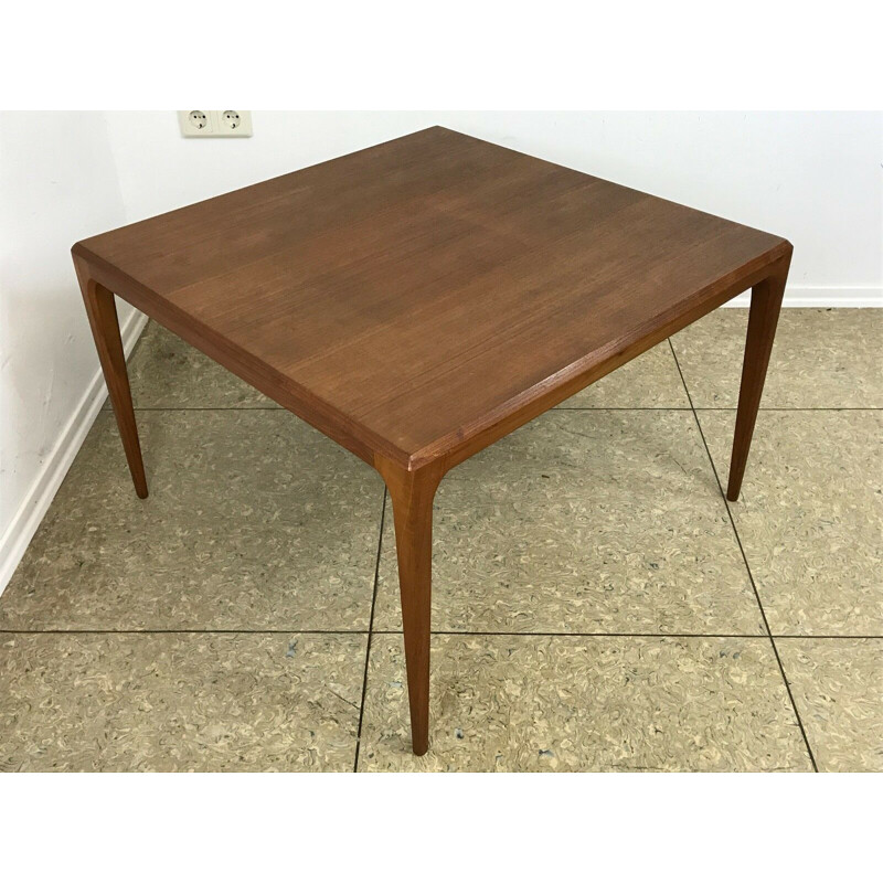 Mesa de centro vintage de teca de Johannes para Silkeborg, Dinamarca 1970