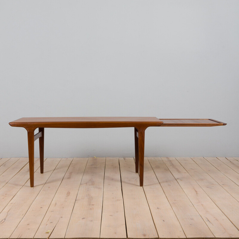 Mesa vintage de teca con extensión oculta de Johannes Andersen para Uldum, Dinamarca 1960