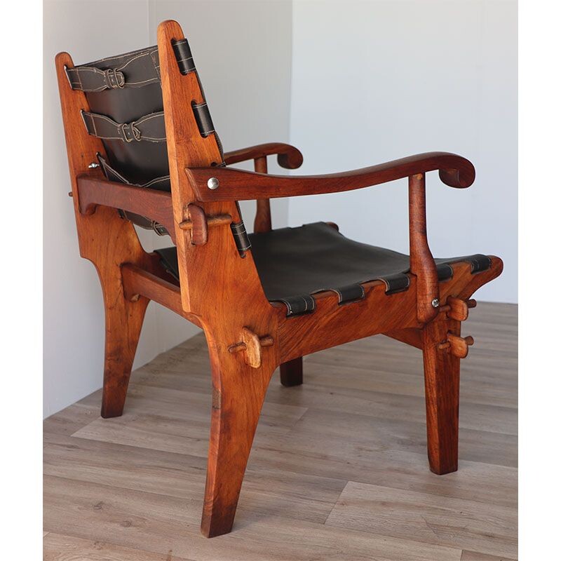 Vintage houten en lederen fauteuil van Angel Pazmino, 1960