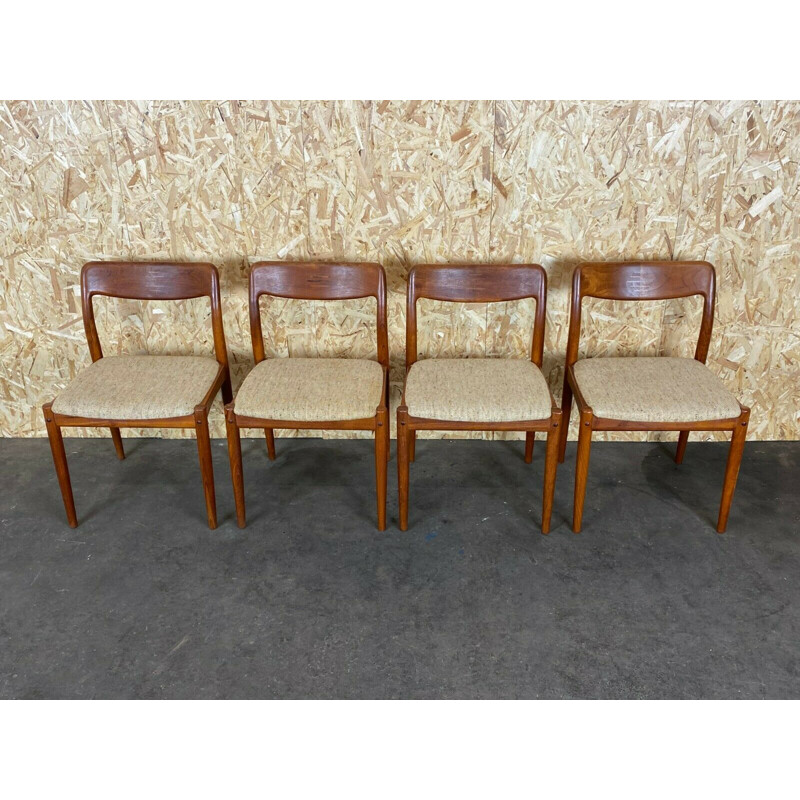 Set van 4 vintage teakhouten stoelen van Johannes Andersen voor Uldum Møbelfabrik, 1960-1970