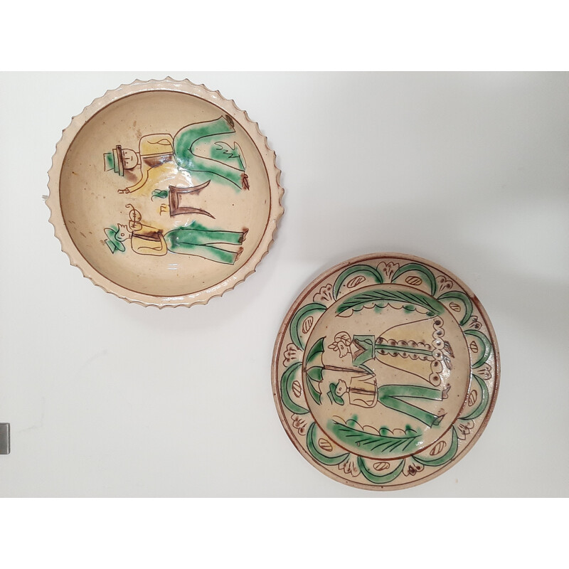 Pair of vintage plates with glazed terracotta bowl