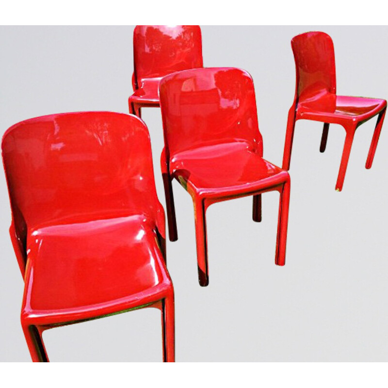 Suite de 4 chaises "Sélène", Vico MAGISTRETTI - années 70