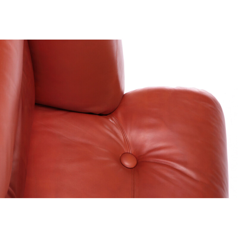 Pair of vintage Bold Italian armchairs in leather, 1970s