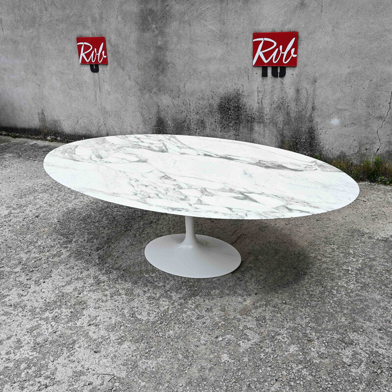 Mesa de mármol vintage Arabesacto de Oval Saarinen para Knoll International, 2018