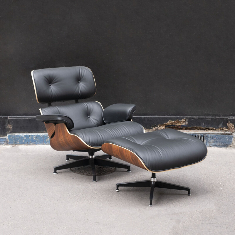Vintage armchair with ottoman by Charles and Ray Eames for Herman Miller,  2017