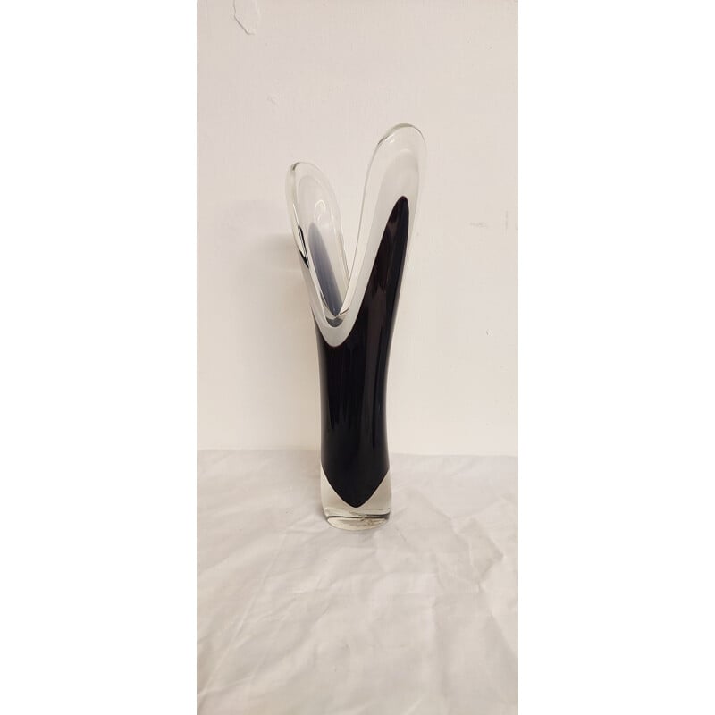Vintage slender glass vase by Paul Kedelv for Flygsfors, Sweden 1950s