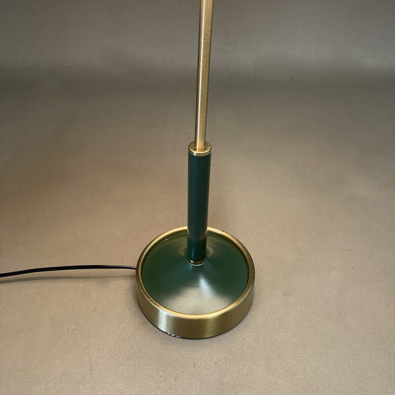 Green vintage lamp in metal and silk